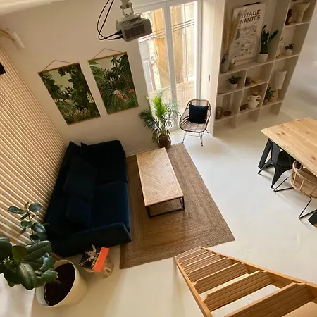 Cosy, Gare 5 Minutes Et Cinéma *