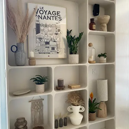 Cosy, Gare 5 Minutes Et Cinema