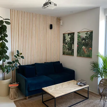 Lägenhet Cosy, Gare 5 Minutes Et Cinema *