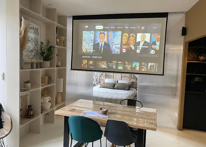 Cosy, Gare 5 Minutes Et Cinema ナント