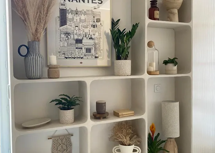 Cosy, Gare 5 Minutes Et Cinema